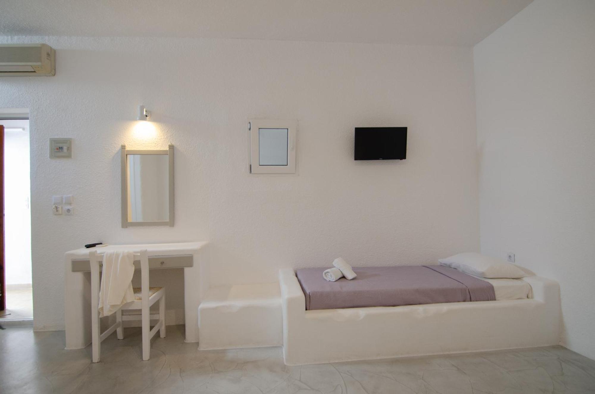 Sunrise Hotel Íosz Kültér fotó